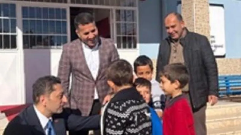 ASYAD'dan Depremzede Çocuklara Ayakkabı Desteği