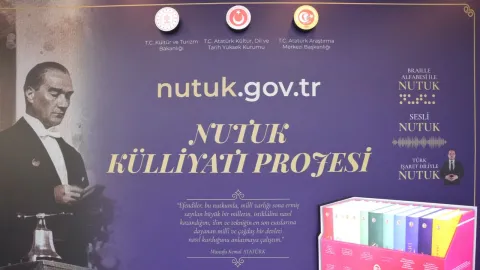 Atatürk'ün Nutuk'u 8 dilde dünyaya açılıyor: Dijital platform erişime sunuldu