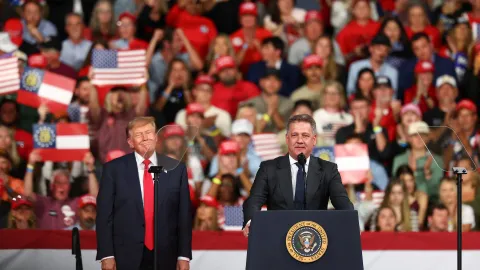 Audi'den Trump mitinginde 4 milyar dolarlık sürpriz. Çalışanlar ayaklandı
