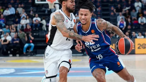 Avrupa'da Türk derbisi Anadolu Efes'in