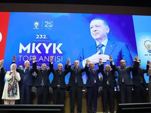 AK Parti MKYK'da kritik sunum: Belediyeler için 5 başlıklı reform paketi Meclis yolunda - fotoğraf 3
