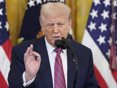 Trump: Husiler yanlış işler yapıyorlar - fotoğraf 1
