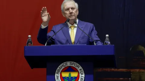 Aziz Yıldırım 'Mayıstan sonra yokum' diyerek açıkladı! 'Bir daha bu kulübün içine gelmem'