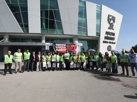 Alt2: AKO Grup ve Petlas’tan “Güvenli Yol, Güçlü Kadın” projesiyle kadınların yoldaki gücüne güç katıyor - fotoğraf 5