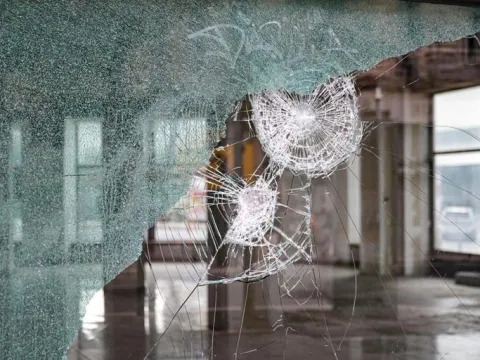 Ahmet Hakan'dan yakın mercek: Paris’te isyandan çanta telaşına - fotoğraf 1