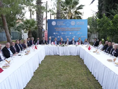 KKTC'de 'Türk Dünyası Diyalogları: Ortak Gelecek, Ortak Vizyon' paneli düzenlendi - fotoğraf 2
