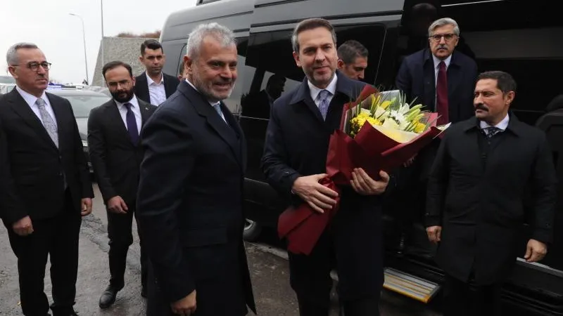 BAKAN BAYRAKTAR’DAN BAŞKAN ÖNTÜRK’E ZİYARET