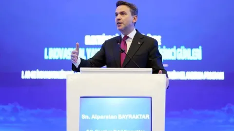 Bakan Bayraktar'dan 'Milli Enerji 2040' açıklaması: 100 milyar dolarlık yatırım öngörüyoruz