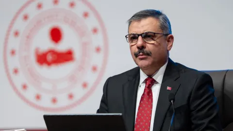 Bakan Çiftçi, Brüksel'de Türk vatandaşlarıyla buluştu