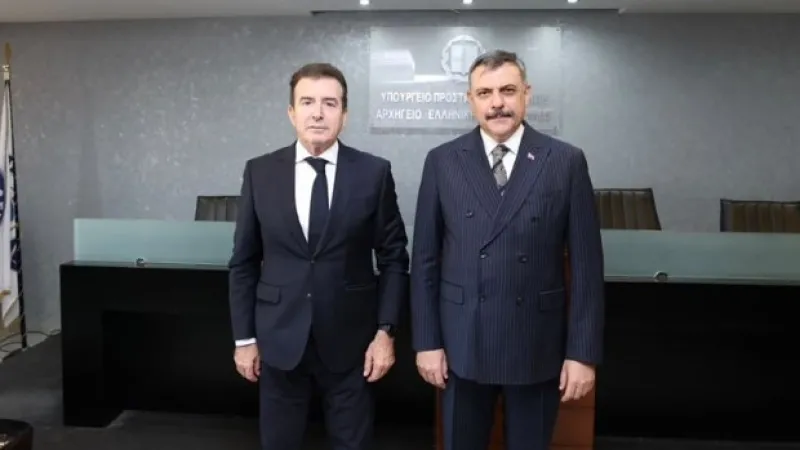 Bakan Çiftçi, Yunanistan mevkidaşı Chrisochoidis ile bir araya geldi