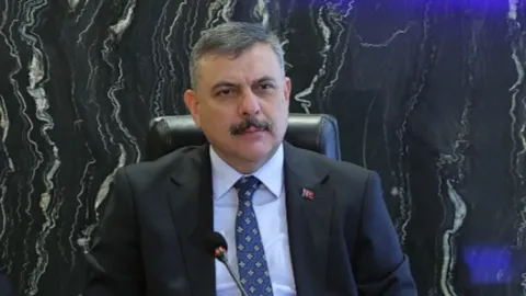 Bakan Çiftçi'den kısmen çöken binada hayatını kaybedenler için taziye mesajı