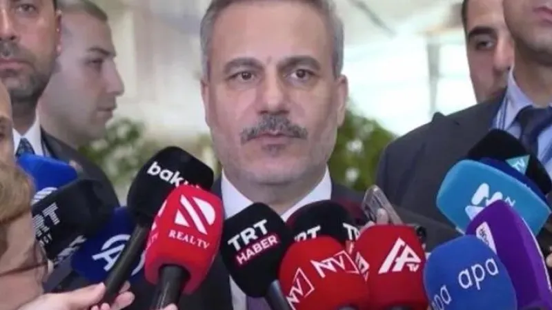 Bakan Fidan'dan Bakü'de Azerbaycan mesajı: "Sorunlarımızı medeni şekilde konuşuruz"