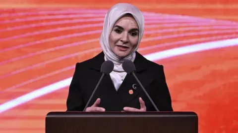 Bakan Göktaş'tan fon soruşturması açıklaması: Büyük iftiralara maruz kaldık
