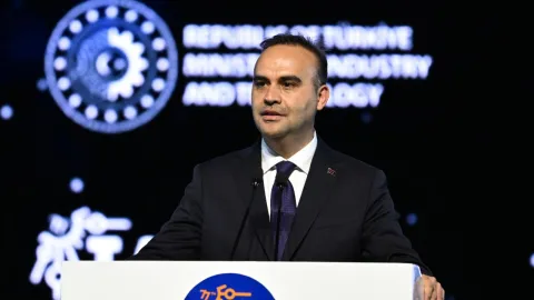 Bakan Kacır: Ülkemizin kurulu veri merkezi gücünü en az 1 gigavata çıkaracağız