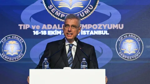 Bakan Memişoğlu: Hasta ve çalışan haklarını tek çatı altında birleştireceğiz