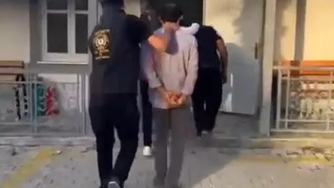 BAKIR KABLO ÇALAN 4 KİŞİ YAKALANDI