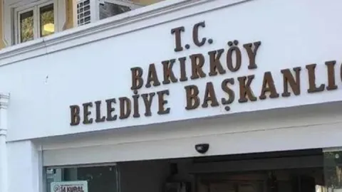 BAKIRKÖY BELEDİYESİ HANGİ PARTİ? Bakırköy Belediye Başkanı Ayşegül Ovalıoğlu Kimdir? Bakırköy Belediyesi'ne Operasyon: 68 Kişi Gözaltına Alındı