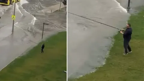Başakşehir’de sağanak sonrası ilginç görüntü: Su basan yola olta attı