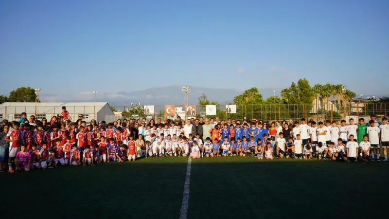 BAŞARILI ARSUZ SPORCULARINA ÖDÜL