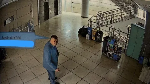 "Başbakanlık" kartvizitiyle adliyede akılalmaz oyun