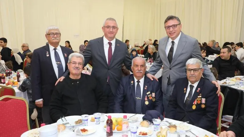 BAŞKAN DÖNMEZ: ŞEHİTLERİMİZİ UNUTMAYACAĞIZ