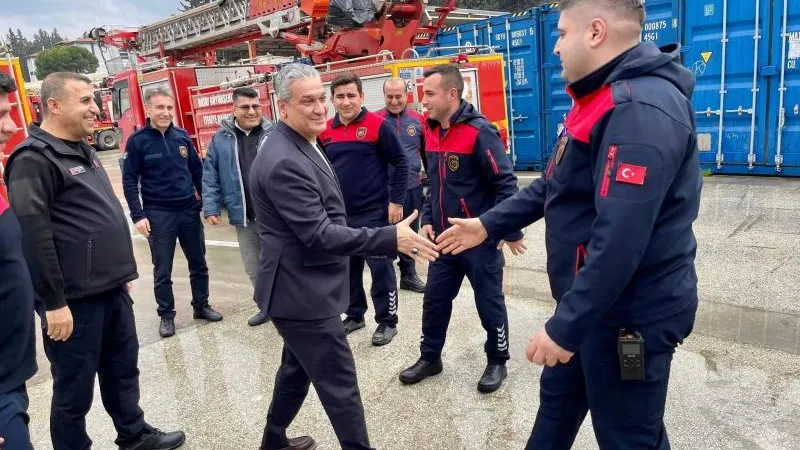 Başkan Gül'den İtfaiye Ekibine Ziyaret