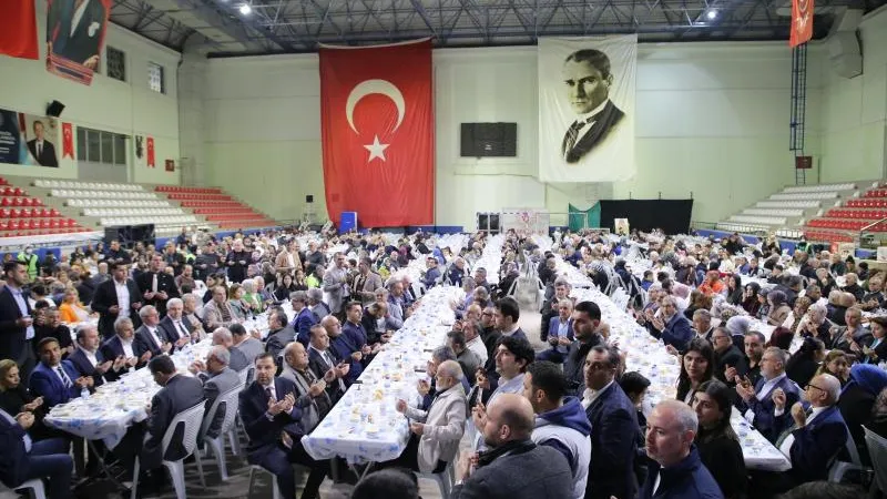 BAŞKAN ÖNTÜRK ALTYAPIYI SAVUNURKEN, ALTYAPI MAĞDURLARI SES ÇIKARDI