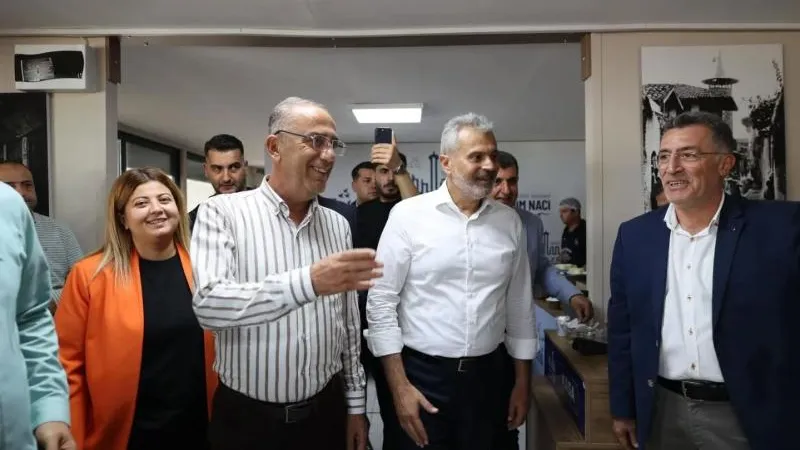 BAŞKAN ÖNTÜRK’TEN UZUN ÇARŞI ESNAFINA ZİYARET