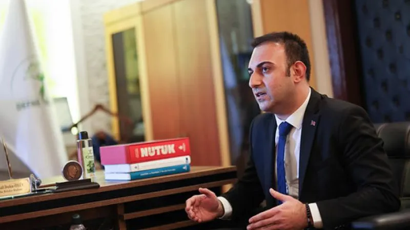 Başkan Özgün: Hizmet Etmek mi Ahlaksızlık?