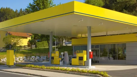 Başkasının kartıyla yakıt alarak köşeyi döndü: Dev vurgun ülkeyi karıştırdı