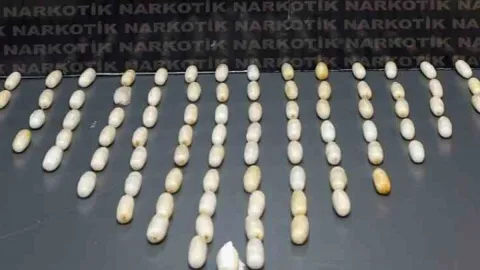 Batman’da midesinden 750 gram sentetik uyuşturucu çıktı: Şüpheli tutuklandı