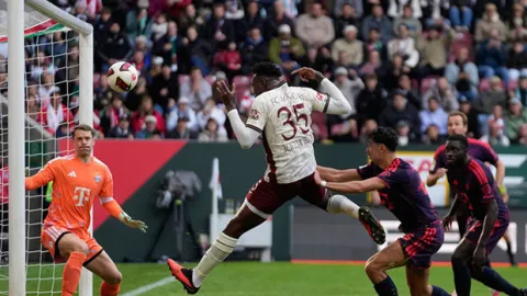 Bayern Münih 5. saniyede gol yediği maçta berabere kaldı!
