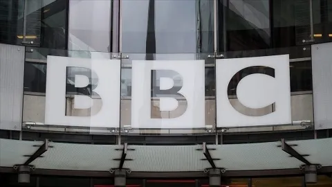 BBC'nin tasarruf plan. Bazı kanal ve radyolar kapatılacak, işten çıkarmalar olacak