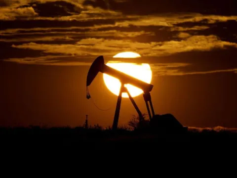 Petrol fiyatlarında son 5 ayın zirvesi - fotoğraf 1