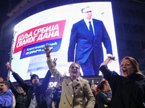 12 yıllık Vucic dönemi sona erdi - fotoğraf 1