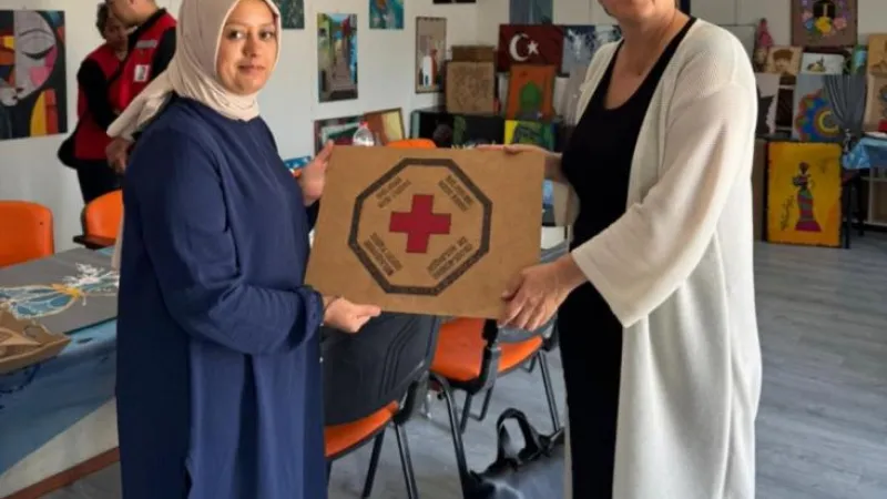 Belçika ve Alman Kızılhaç Temsilcileri Hatay'da