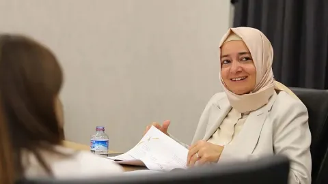 Belediye bursuyla okuyan Fatma Betül Sayan Kaya, tapu zengini çıktı!
