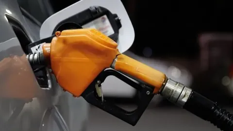 Benzine bir indirim daha geliyor: Tarih verildi