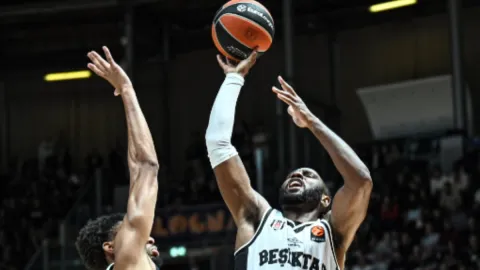 Beşiktaş deplasmanda Virtus Bologna'yı devirdi