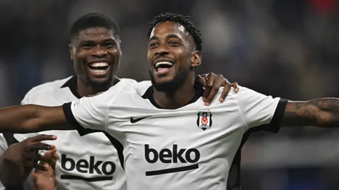 Beşiktaş, Süper Lig'de Trabzonspor'a konuk olacak
