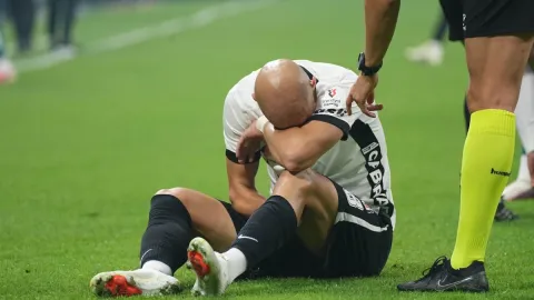 Beşiktaş'a Cerny şoku! Gözyaşlarıyla sahayı terketmişti