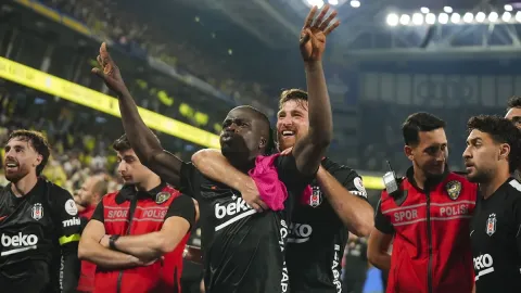 Beşiktaş’ın yıldızının menajerinden kulübe olay mesaj! Türk futbol tarihinde ilk yaşanabilir