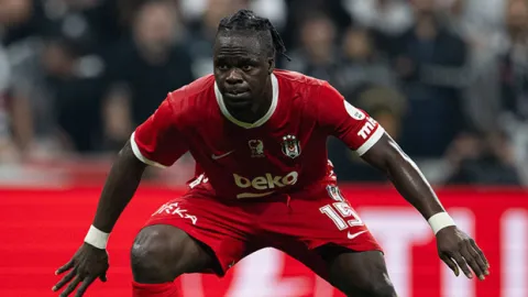 Beşiktaşlı Olaitan kariyer rekoru kırdı!