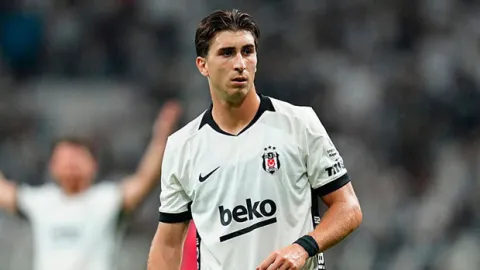 Beşiktaş'ta Miretti şoku! Devam edemedi