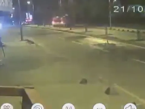 Arnavutköy'de 9 yaralının olduğu minibüs kazasının görüntüleri ortaya çıktı - fotoğraf 3