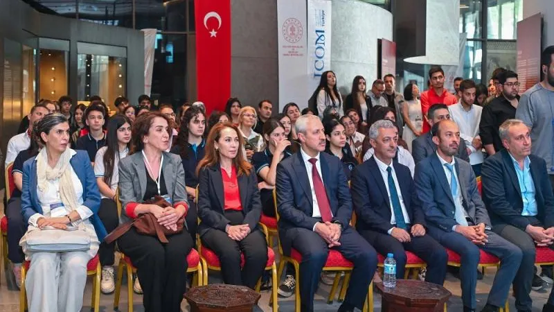 BİLİM KAFEDE ARKEOLOJİK KAZILAR