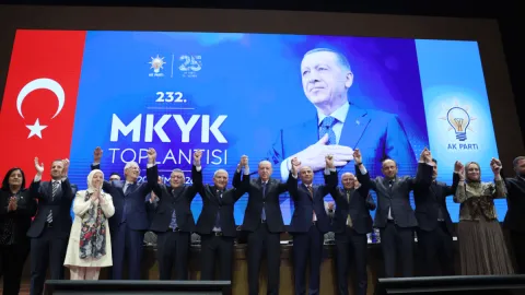 Bir milletvekili daha AKP'nin yolunu tuttu