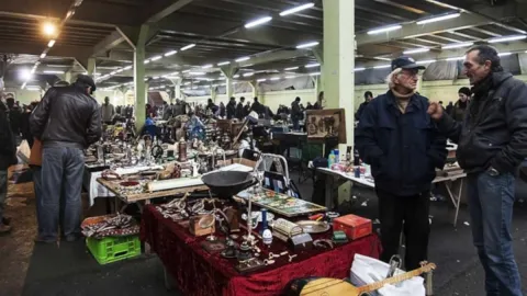 Bit pazarından 50 liraya aldığı çerçeve servet değerinde çıktı