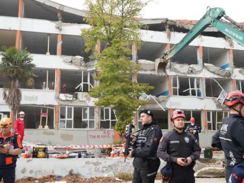 İzmir depreminin 6'ıncı yılında dev tatbikat - fotoğraf 5