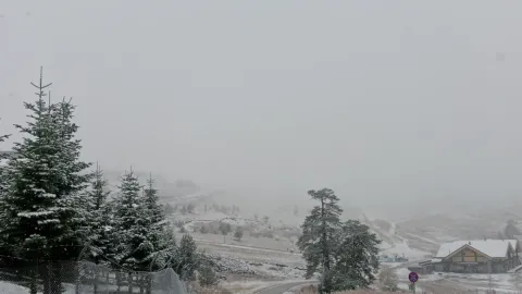Bolu’nun yüksek kesimlerine mevsimin ilk karı düştü
